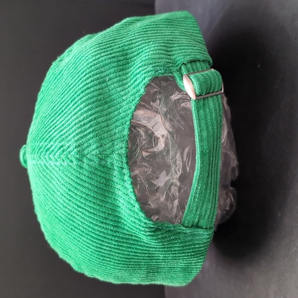 Sudbury Wolves Men's Green Corduroy Cap with Wolf Embroidery. - Picture 4 of 6